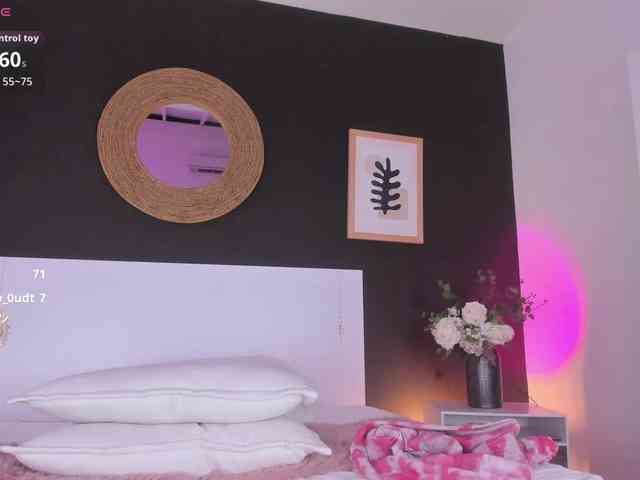 VioletPaket webcam