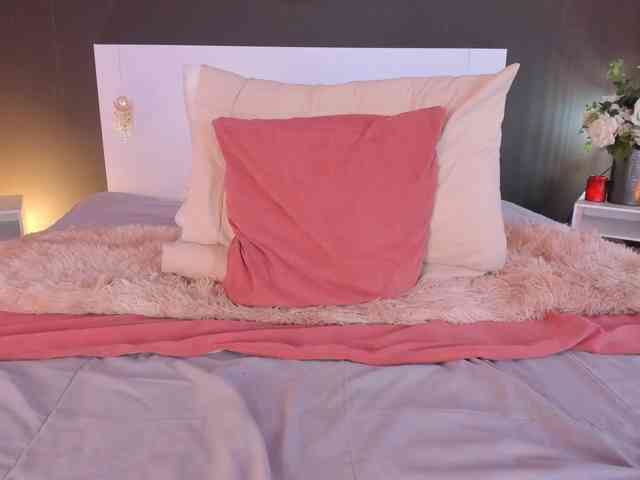 VioletPaket webcam