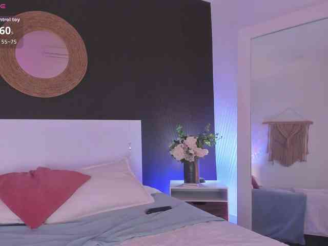 VioletPaket webcam