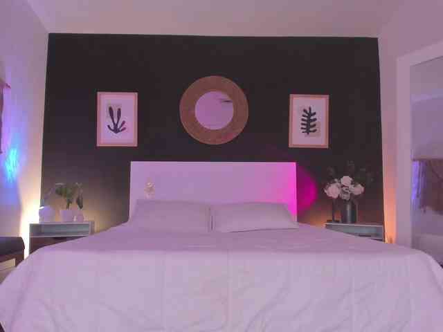 VioletPaket webcam