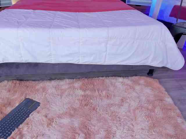 VioletPaket webcam