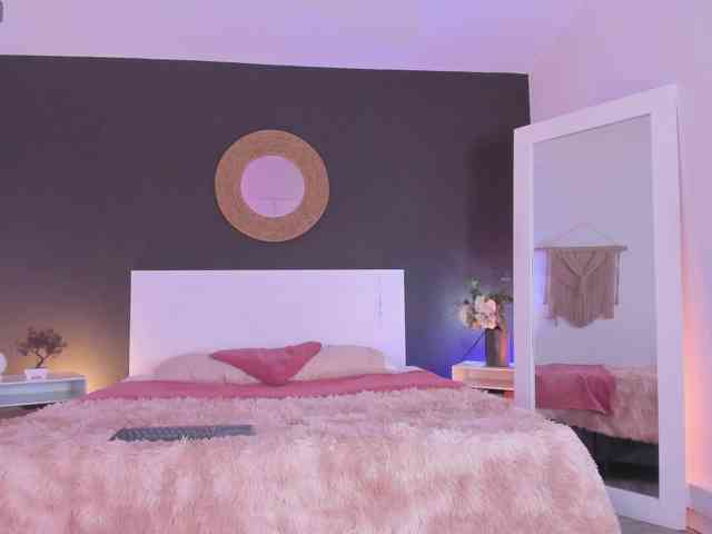 VioletPaket webcam