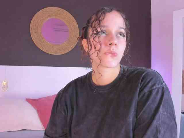 VioletPaket webcam