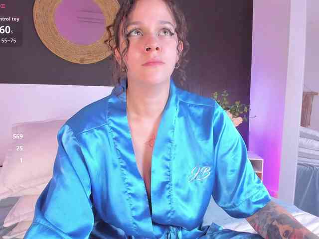 VioletPaket webcam