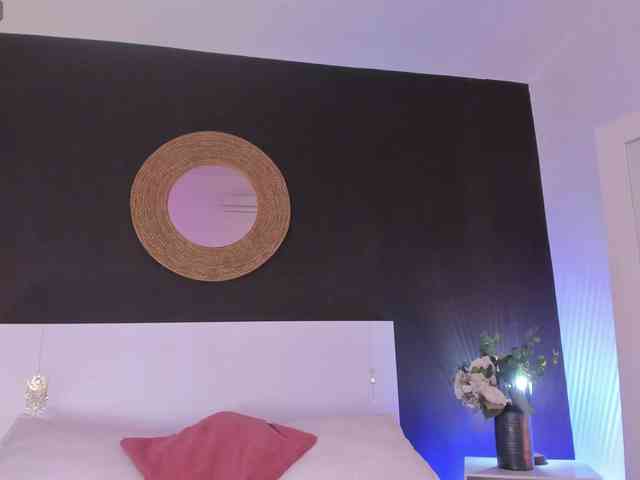 VioletPaket webcam
