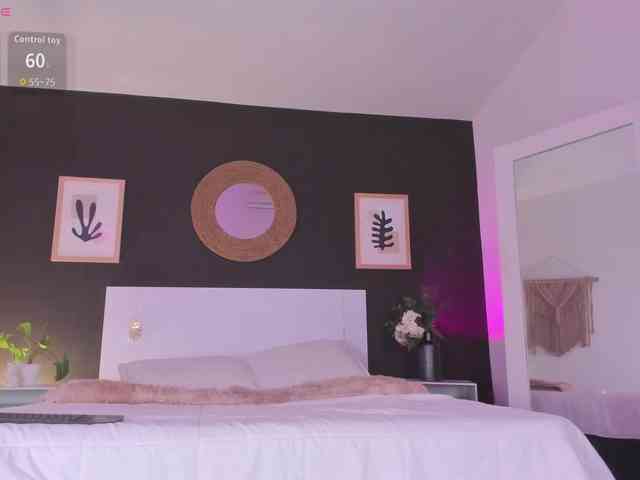VioletPaket webcam