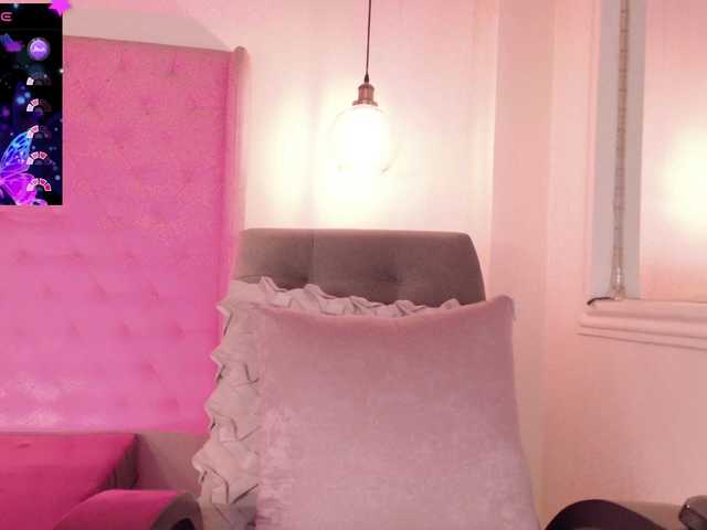 ThaliiaDuran live cam on BongaCams