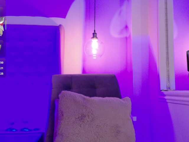 ThaliiaDuran live cam on BongaCams