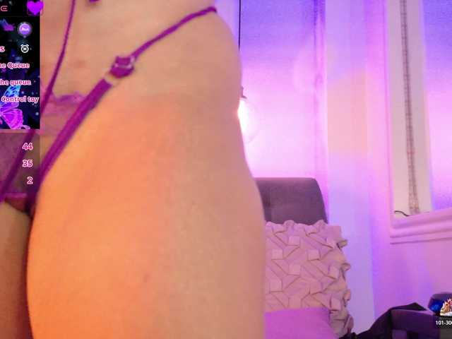 ThaliiaDuran live cam on BongaCams