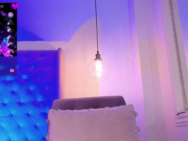 ThaliiaDuran live cam on BongaCams