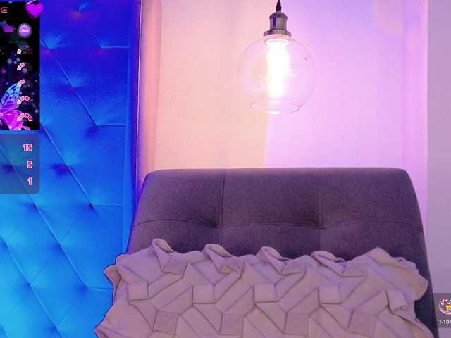 ThaliiaDuran live cam on UnifiedCams