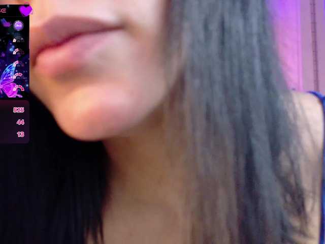ThaliiaDuran live cam on BongaCams