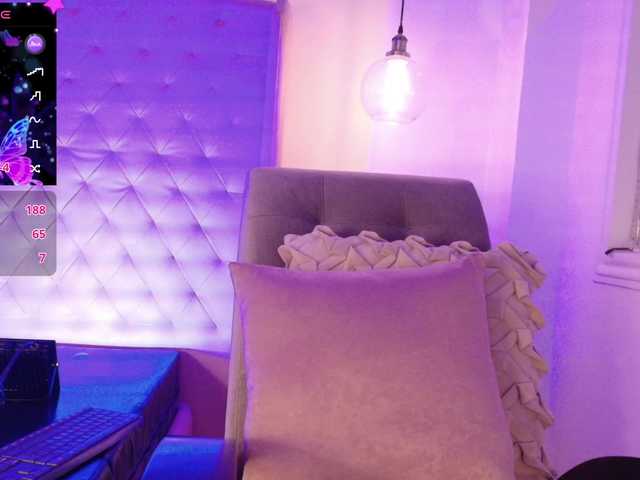 ThaliiaDuran live cam on BongaCams