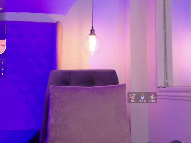 ThaliiaDuran live cam on BongaCams