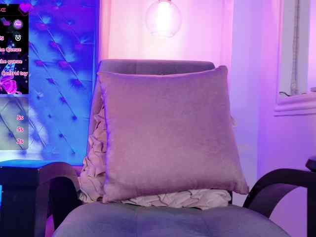 ThaliiaDuran webcam