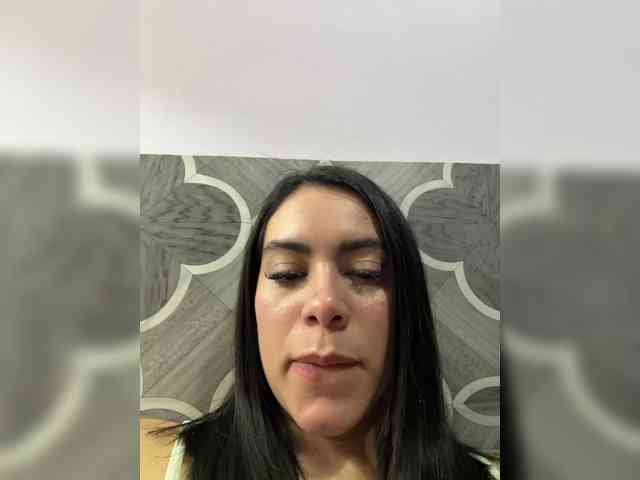 ThaliiaDuran webcam