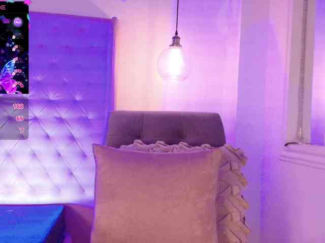 ThaliiaDuran webcam