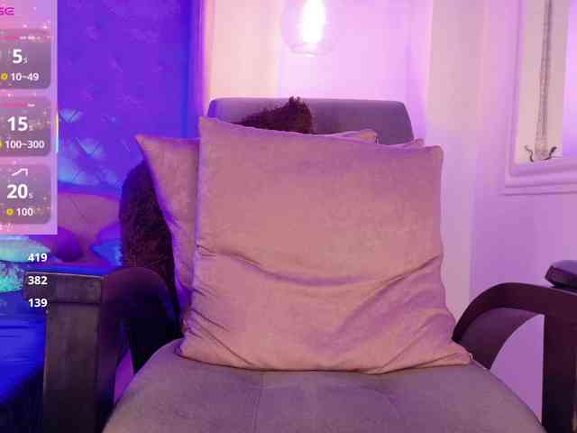 ThaliiaDuran webcam