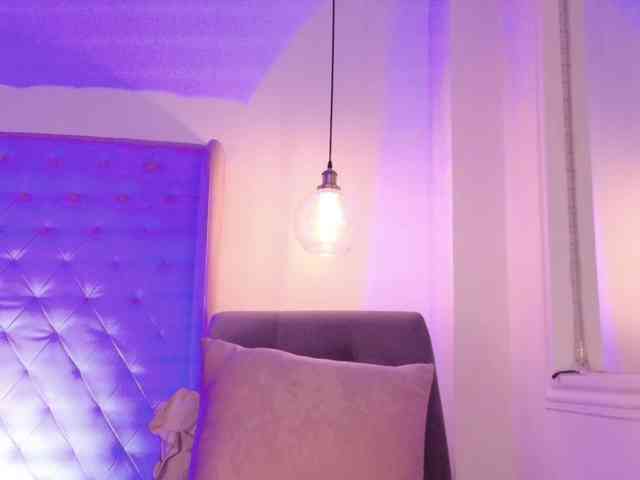 ThaliiaDuran webcam