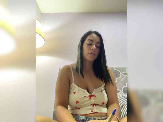 ThaliiaDuran webcam