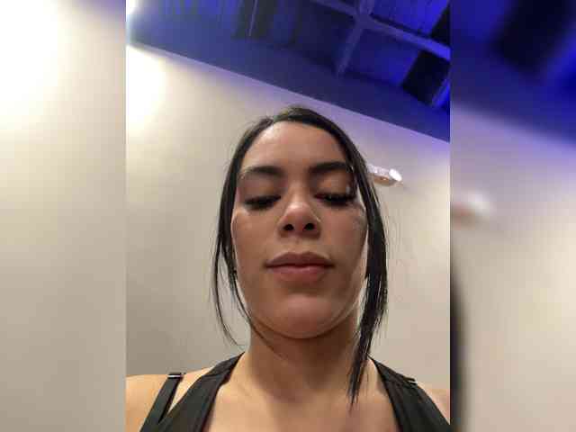 ThaliiaDuran webcam