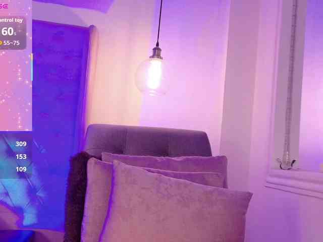 ThaliiaDuran webcam