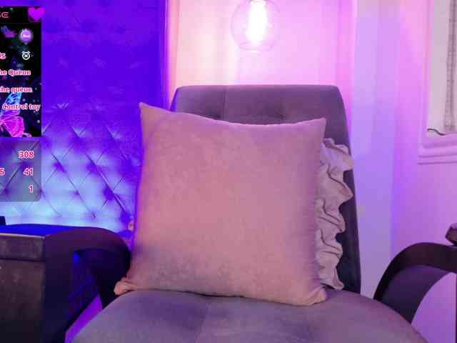 ThaliiaDuran webcam