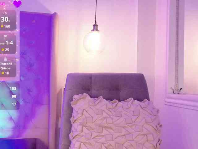 ThaliiaDuran webcam