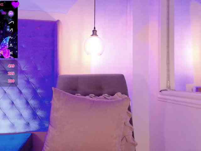 ThaliiaDuran webcam