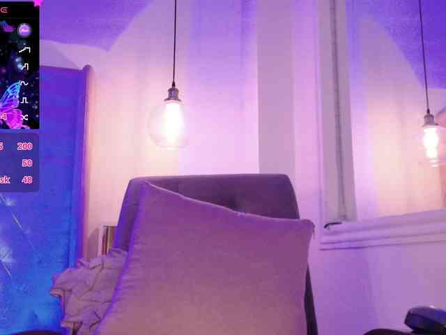 ThaliiaDuran webcam