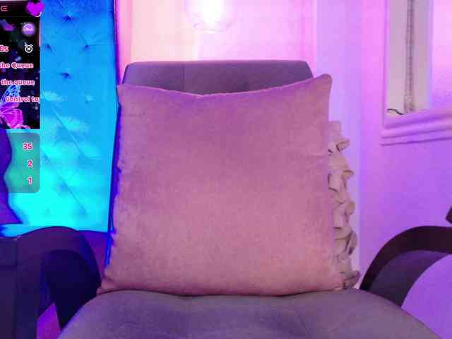 ThaliiaDuran webcam