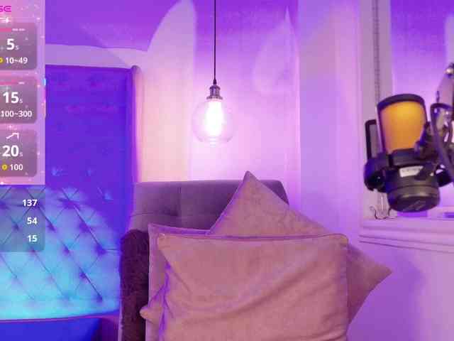 ThaliiaDuran webcam