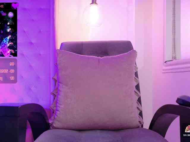 ThaliiaDuran webcam