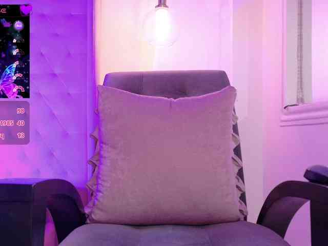 ThaliiaDuran webcam