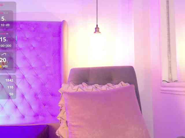 ThaliiaDuran webcam