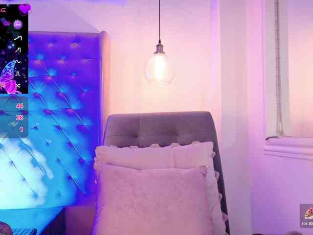 ThaliiaDuran webcam