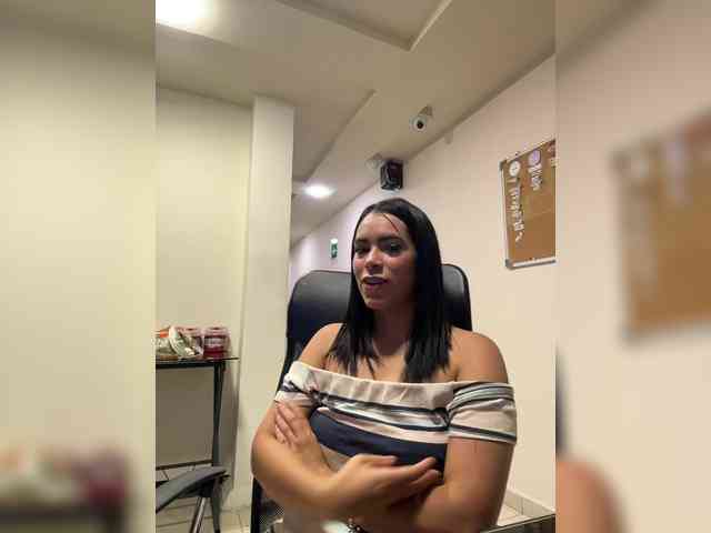 ThaliiaDuran webcam