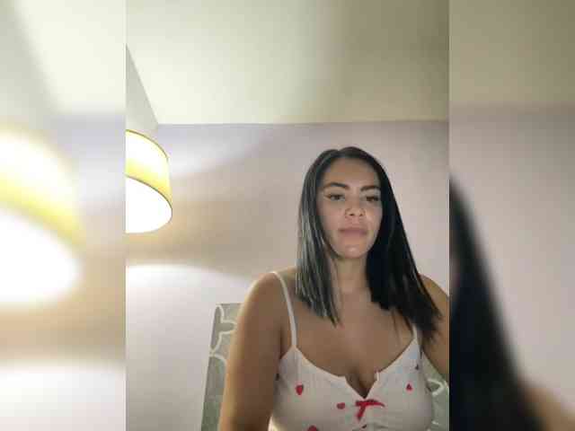ThaliiaDuran webcam