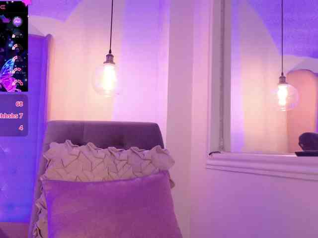 ThaliiaDuran webcam