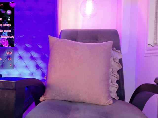ThaliiaDuran webcam