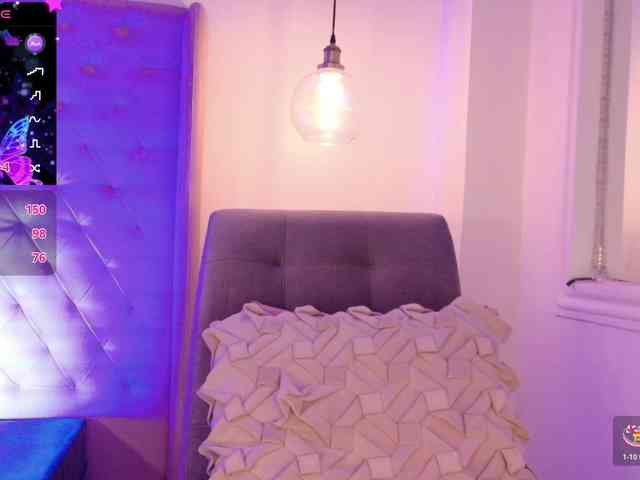 ThaliiaDuran webcam