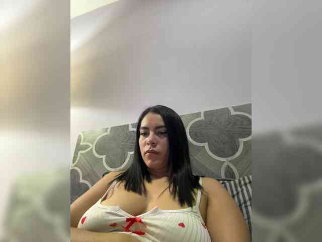ThaliiaDuran webcam