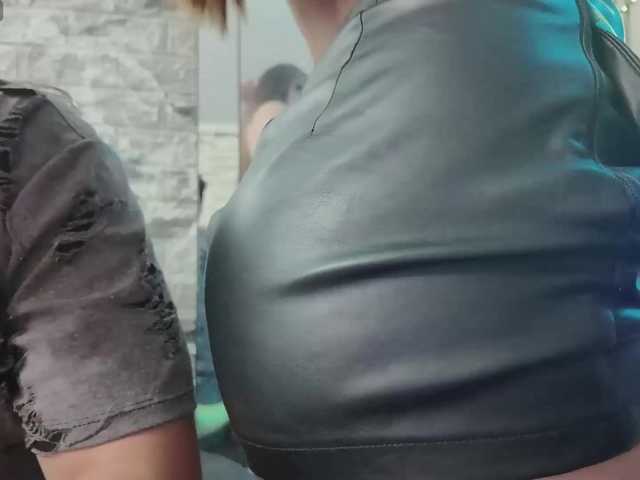 Hot-Couple-69