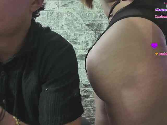 Rich-couple-69 Sex Cam Show