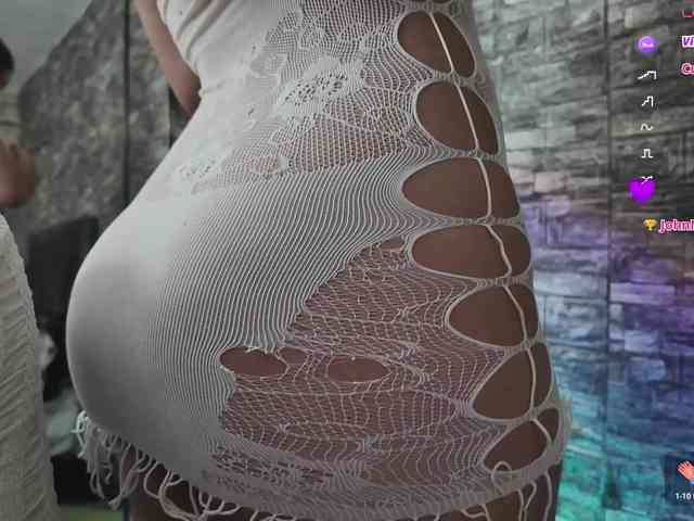 Rich-couple-69 webcam