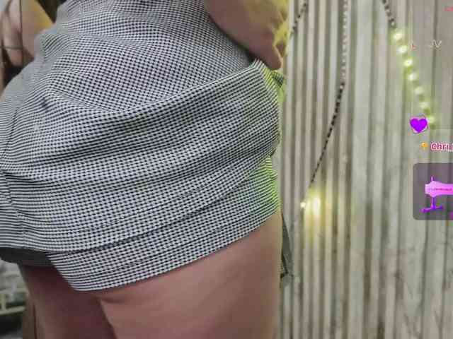 Hot-Couple-69 webcam