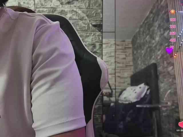 Hot-Couple-69 webcam