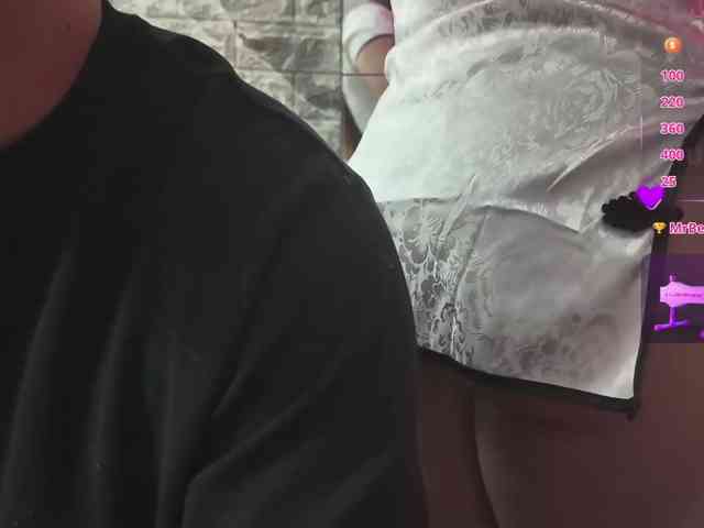 Hot-Couple-69 webcam