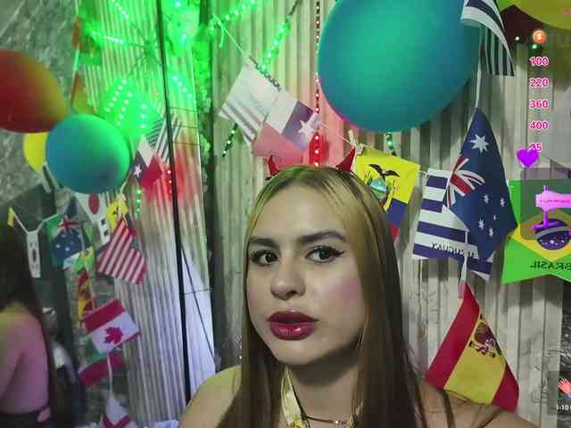 Rich-couple-69 Sex Cam Show