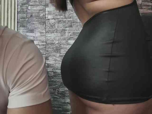 Rich-couple-69 webcam